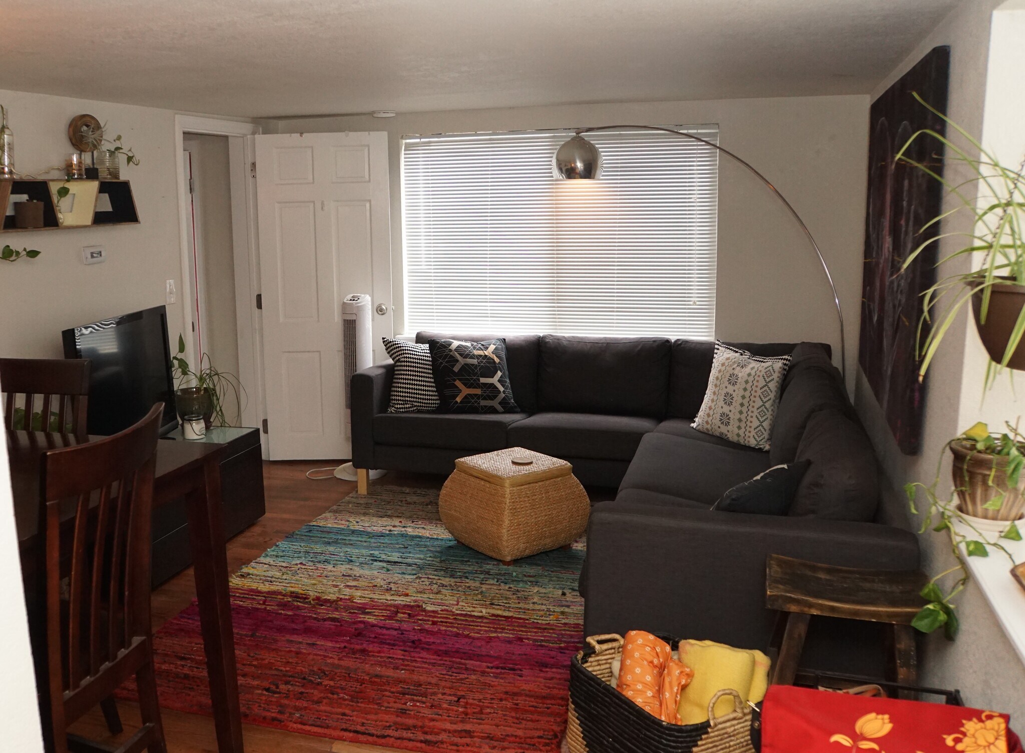 Building Photo - 7 5th Ave