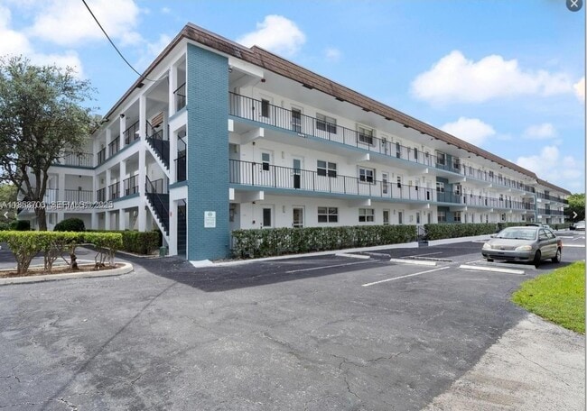 Building Photo - 1501 S Ocean Blvd