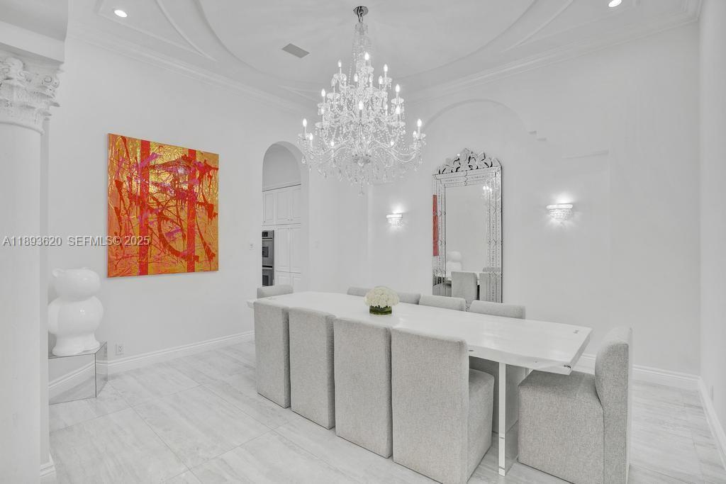 Building Photo - 17001 Collins Ave