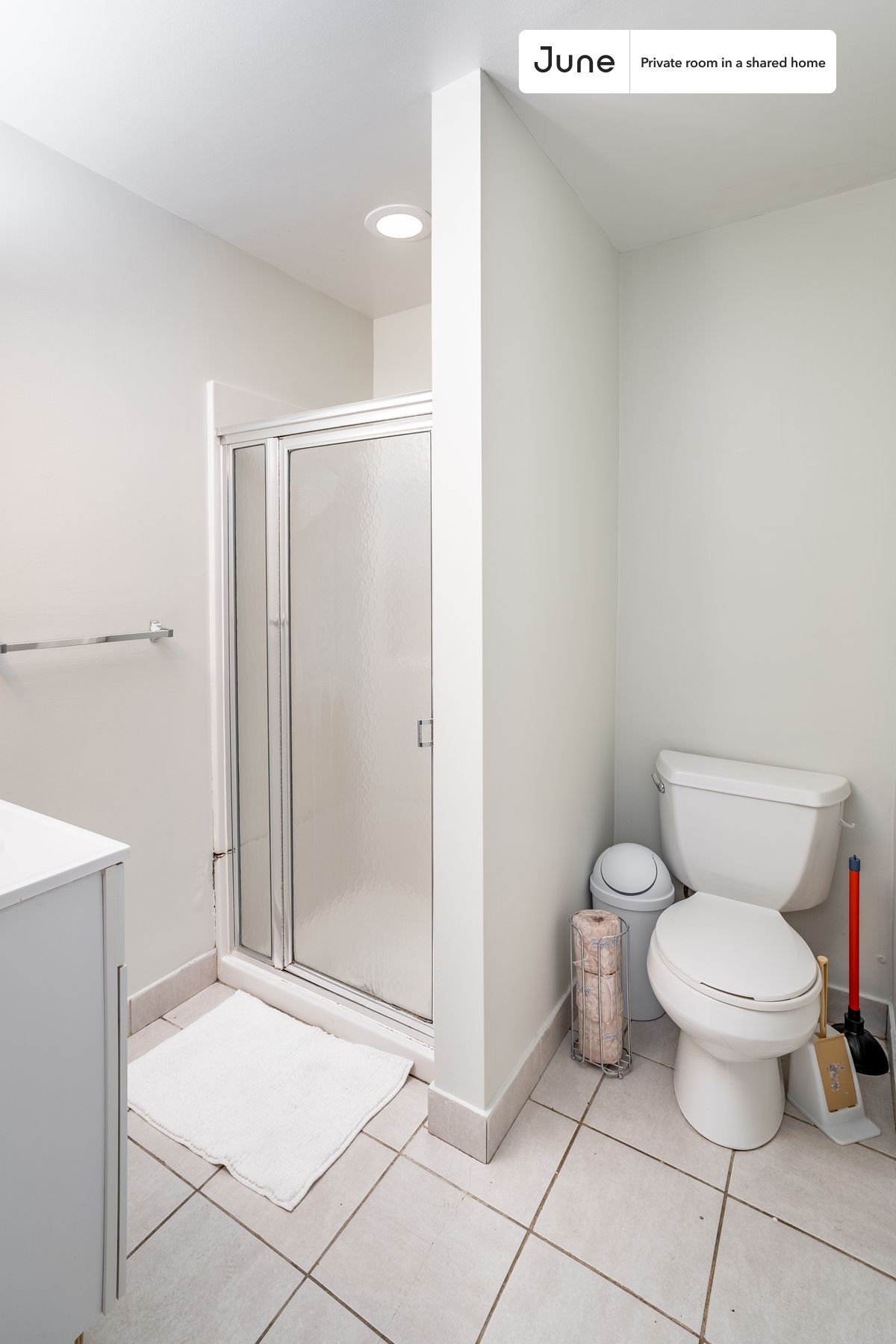 Building Photo - Room in Shared 4 bed/2 bath home in Brookline