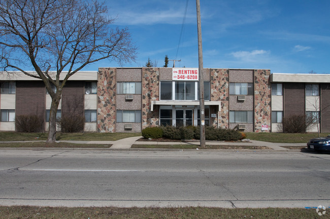 Primary Photo - 5716 W Hampton Ave