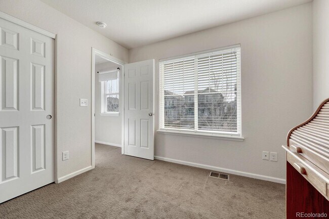 Building Photo - Charming 3 bedroom, 3 bathroom home in The...
