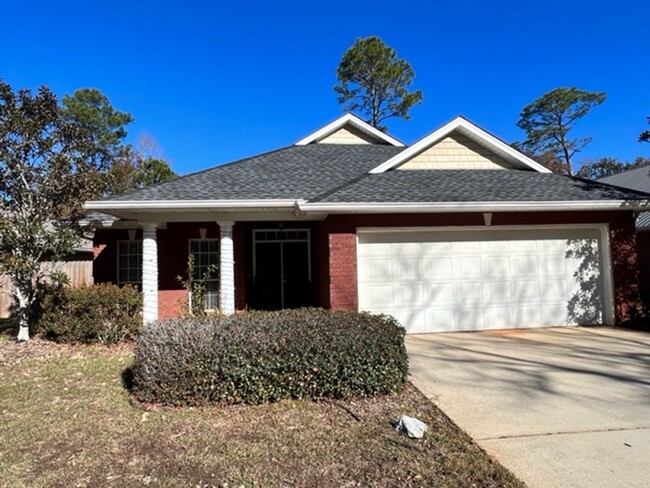 Building Photo - Walking Distance to Gulf Shores School!