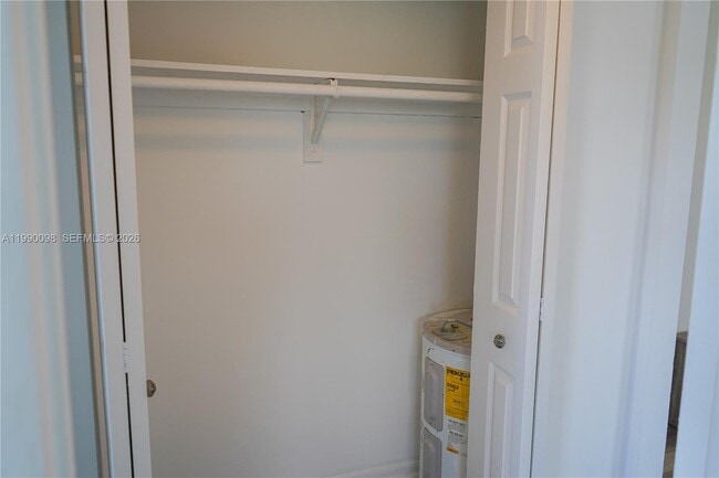 Building Photo - 2008 Jackson St