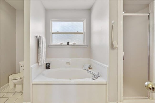 Building Photo - 1057 Marina Dr