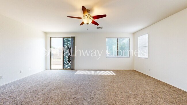 Building Photo - 43448 Askew Dr