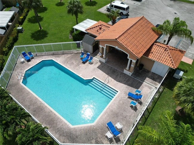 Building Photo - 10937 SW 181st Terrace