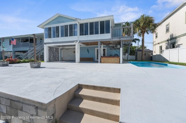 Building Photo - 7637 Hatteras Dr