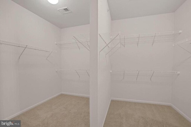 Building Photo - 43144 Thoroughfare Gap Terrace