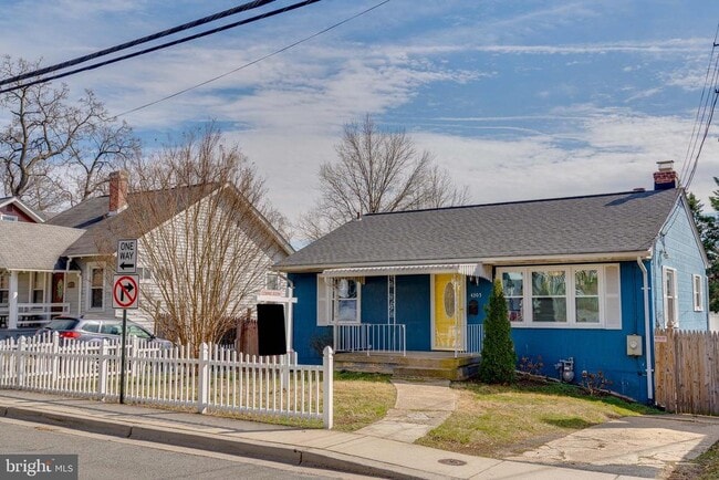 Building Photo - 4305 Oglethorpe St