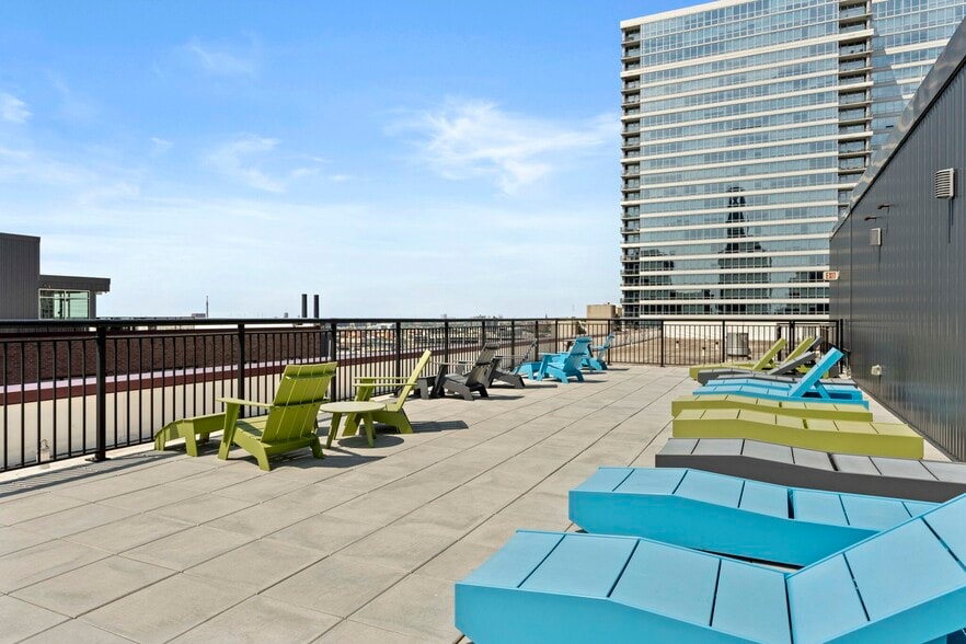 Building Photo - 114 W Polk St