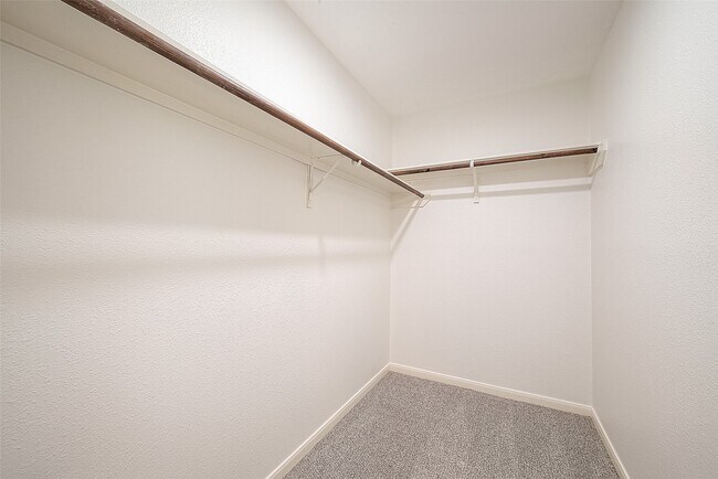 Building Photo - 29019 Red River Loop