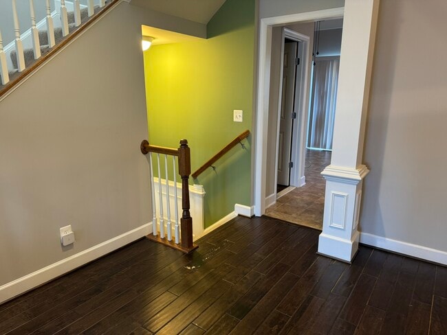 Building Photo - 14828 Potomac Branch Dr