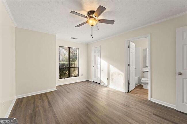 Building Photo - 523 Warm Springs Cir