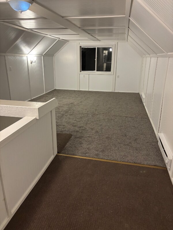 Building Photo - 538 Van Buren Ave