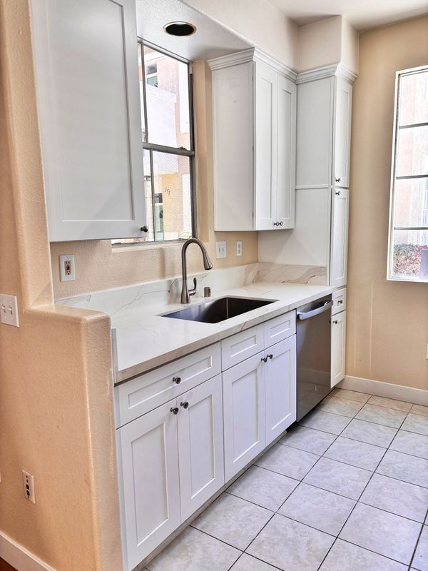 Building Photo - 8676 New Salem St