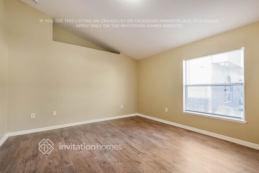 Building Photo - 2915 Ariel Ave