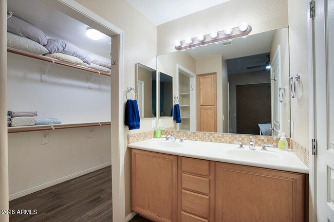 Building Photo - 2989 N 44th St