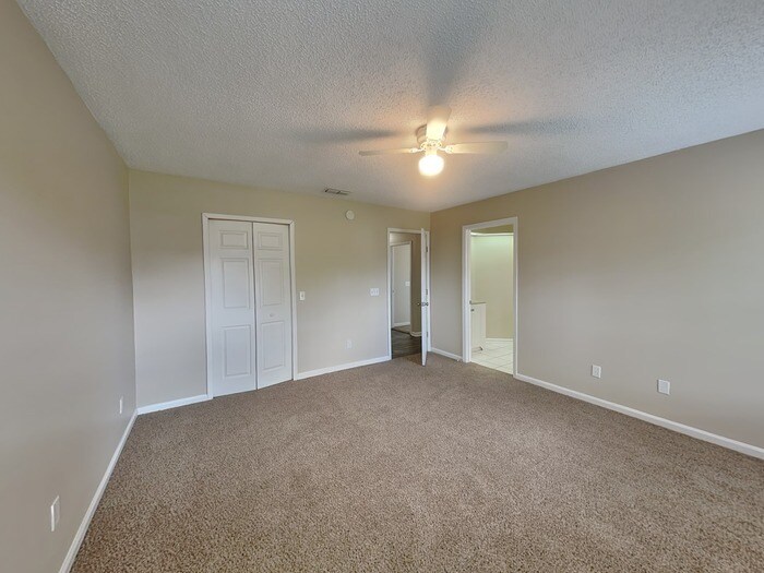 Building Photo - 315 Springfield Ct