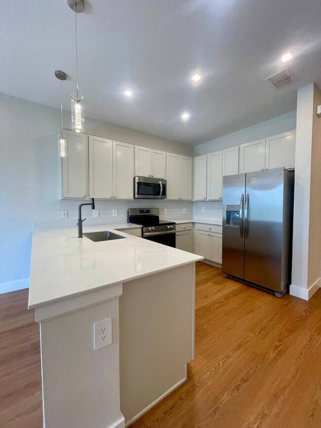 Building Photo - 6159 Park Promenade Way