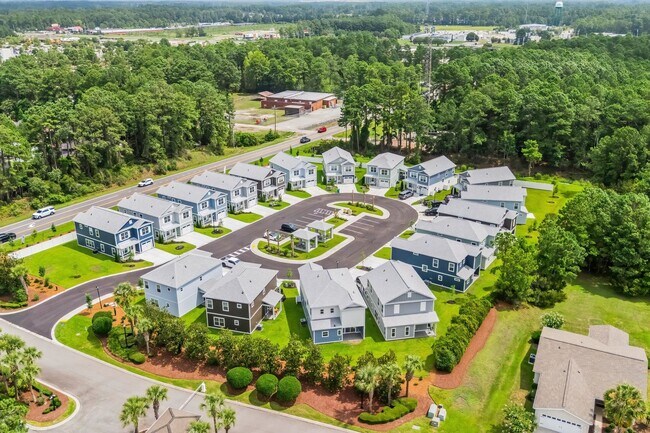 Building Photo - 113 ARBOR RIDGE CIR