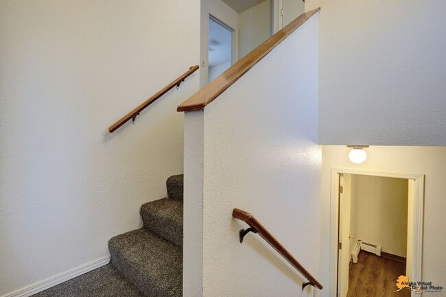 Building Photo - 531 Idaho St