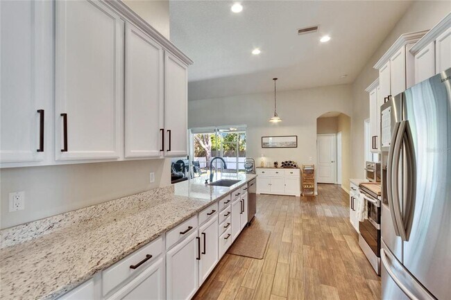 Building Photo - 12802 Cattail Shore Ln