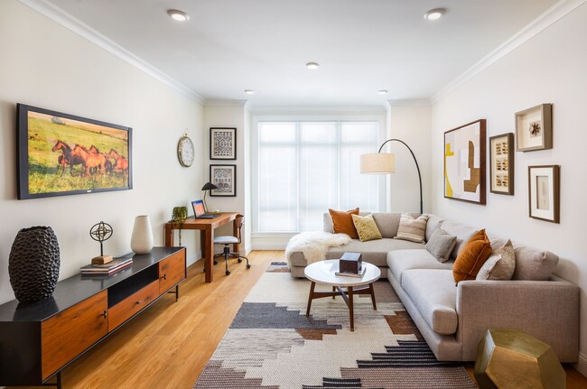 Building Photo - Cozy Brookline 1 Bed