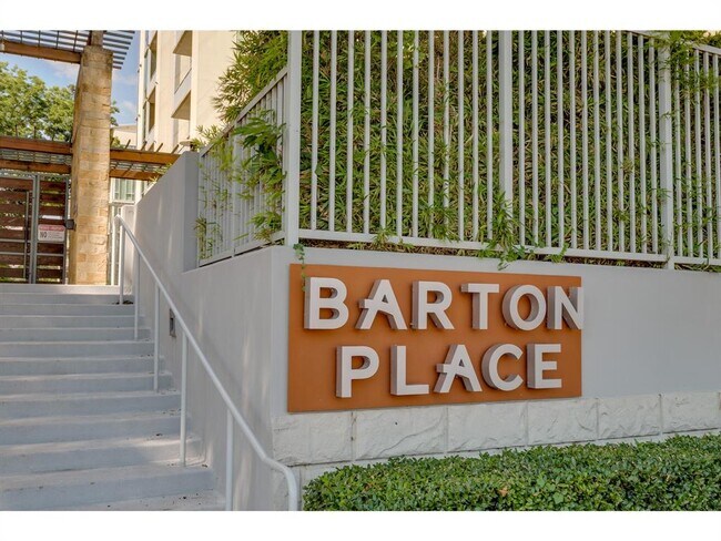 Building Photo - 1600 Barton Springs Rd