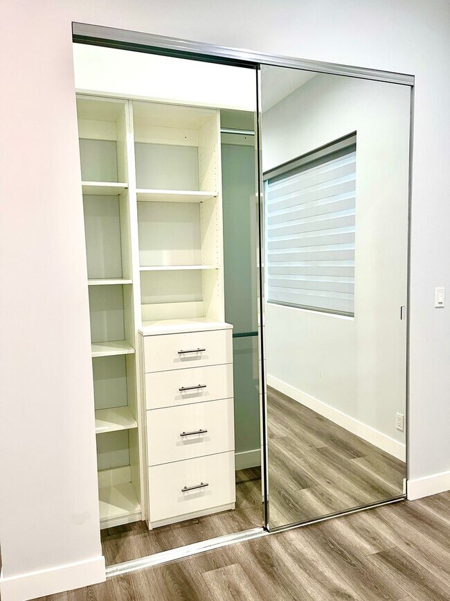 Building Photo - Newly built gated home with top of the lin...