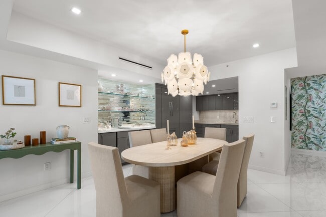 Building Photo - 150 Bradley Pl