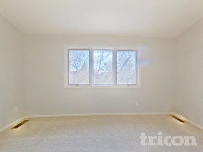 Building Photo - 1760 Overlook Dr