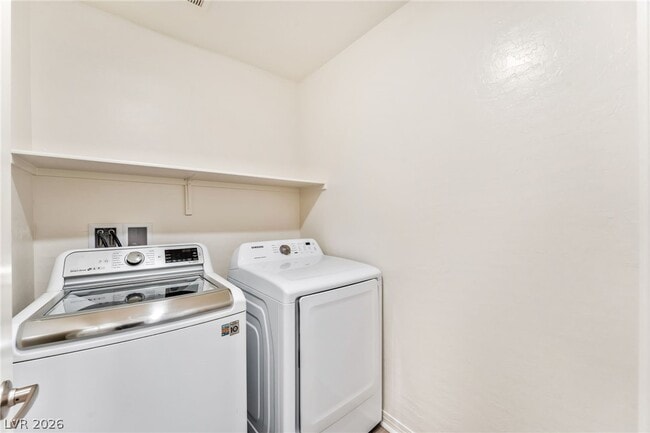 Building Photo - 518 El Gusto Ave