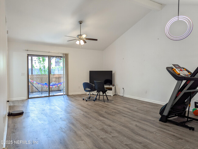 Building Photo - 2171 Derringer Cir S
