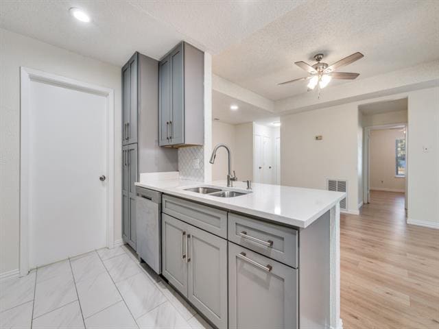 Building Photo - 8903 Marilyn Dr