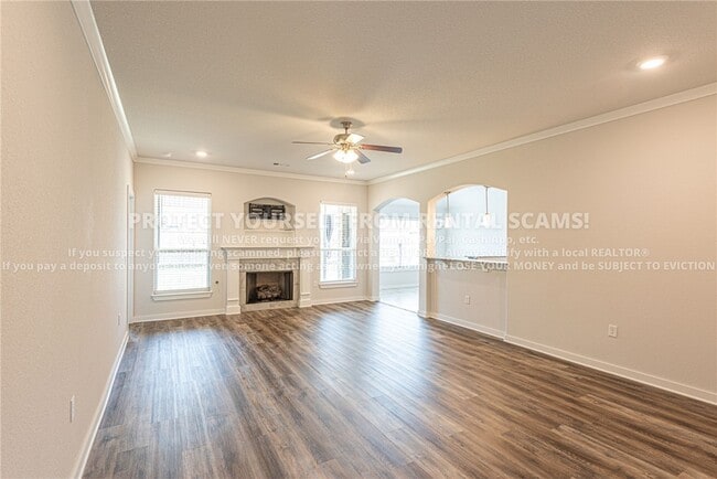 Building Photo - 4375 W Topeka Ave