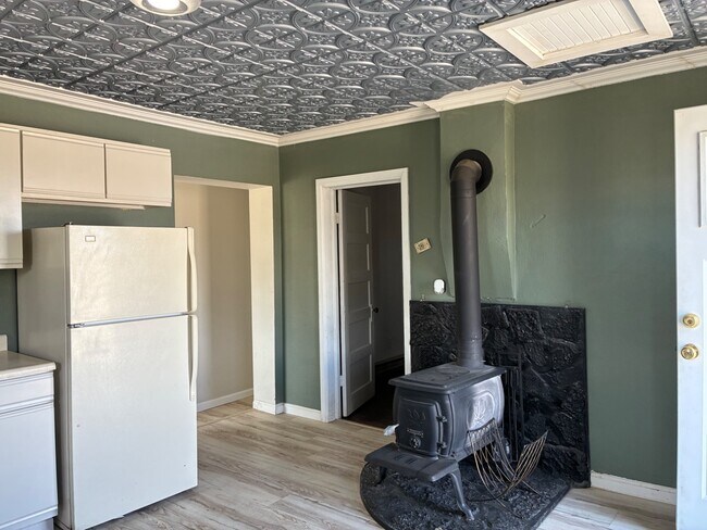 Building Photo - 167 ID-77