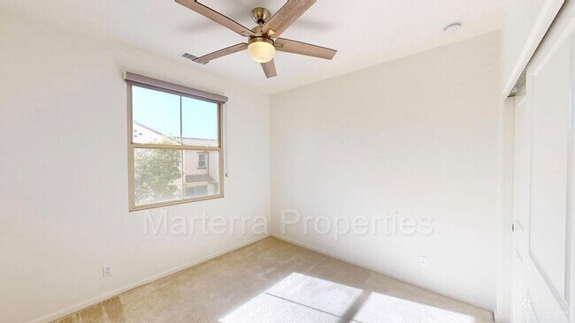 Building Photo - Beautiful 2 bed Home in Irvine