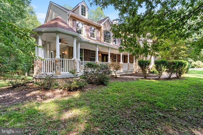 Building Photo - 45105 Mill Creek Way