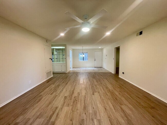 Building Photo - COMING SOON! 3 Bedroom 2 Bathroom Palm Springs Condo in Ramon Estados Gated Community