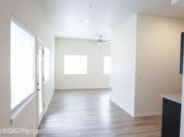 Building Photo - 1510 C St