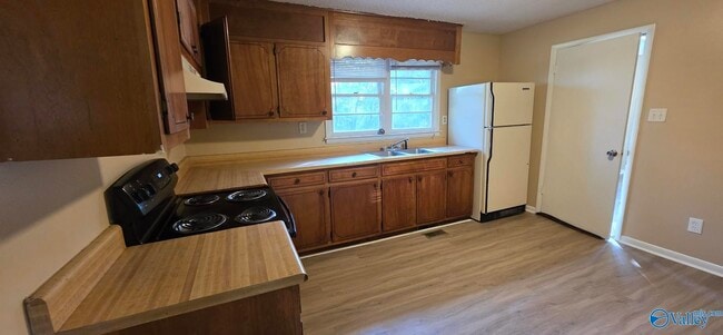 Building Photo - 2108 Hill St NW