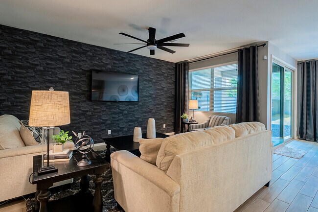 Building Photo - 9733 W Southgate Ave