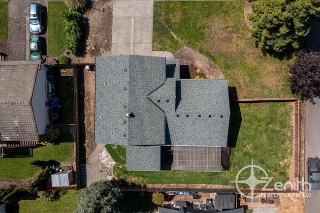 Building Photo - 9313 NE 81st Ave
