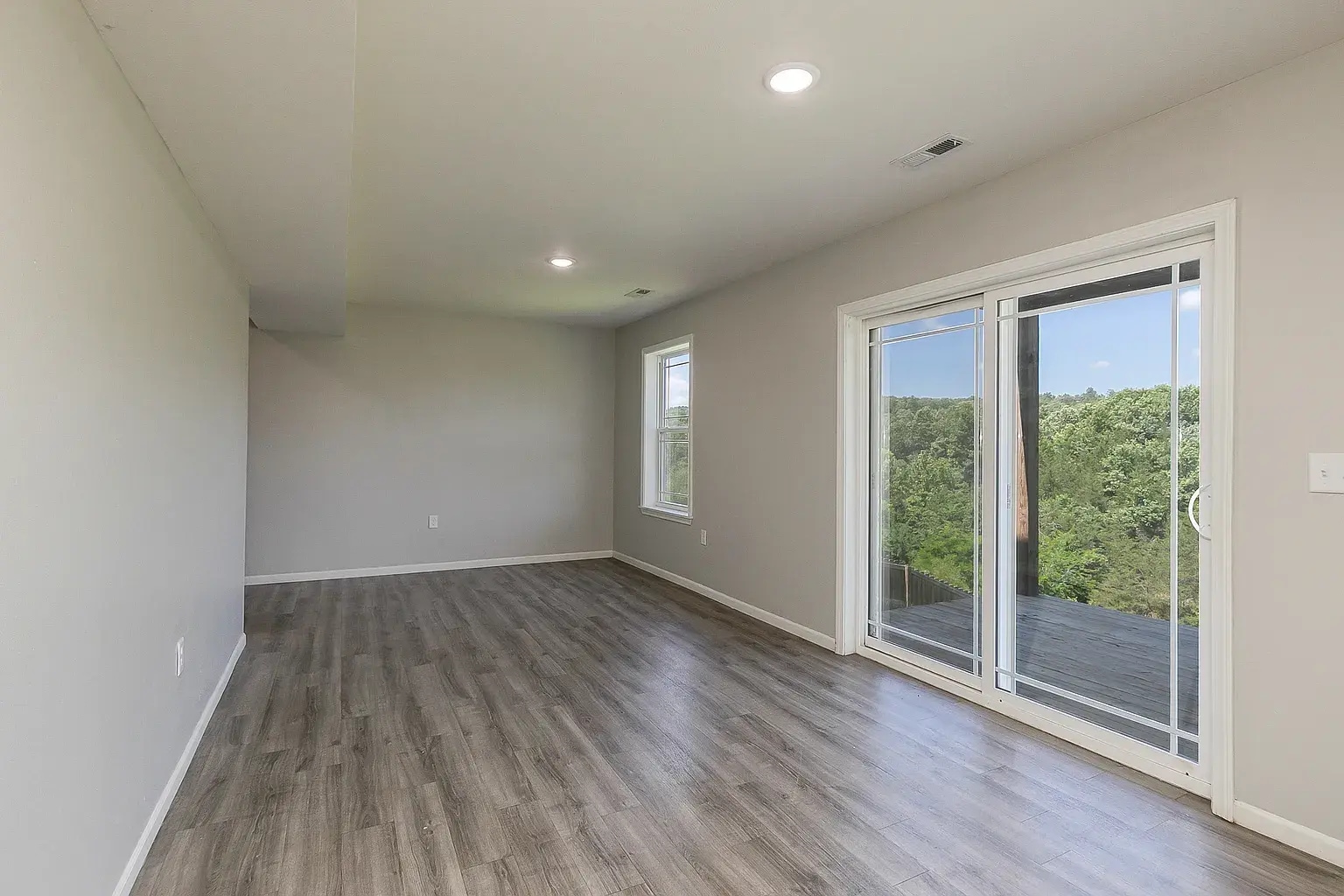 Building Photo - 106 Whispering Meadows Pky