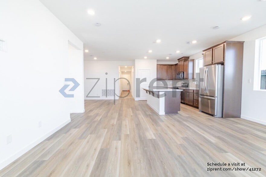 Building Photo - 7417 Moon Dream Wy