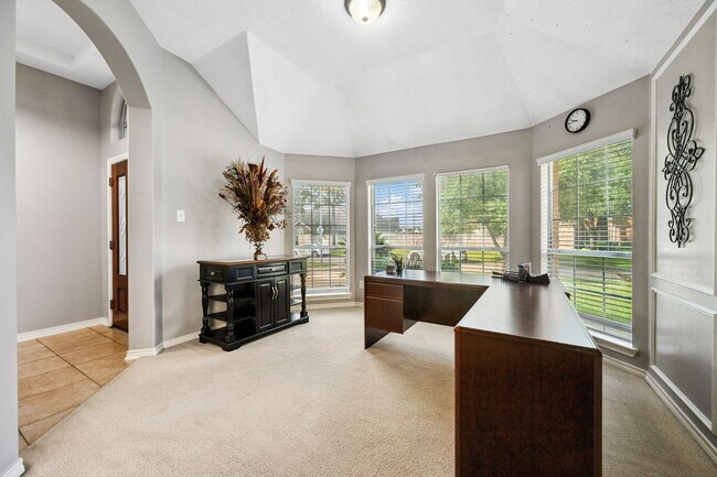 Building Photo - 16334 Pinon Vista Dr