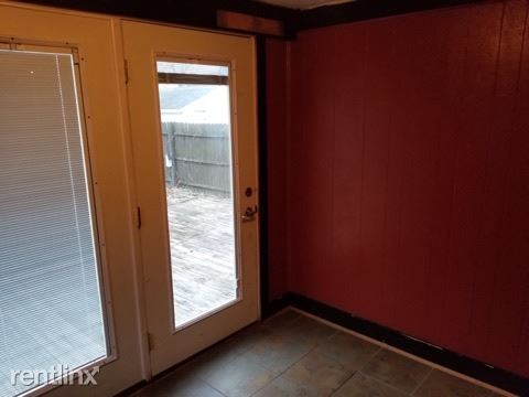 Building Photo - 3 br, 1 bath House - 117 Northwest E Street