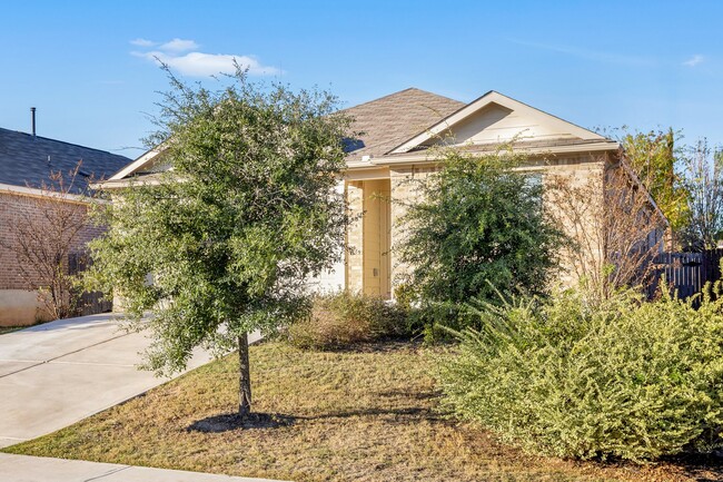 Building Photo - Charming Home with Elegant Granite Counter...