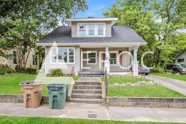 Primary Photo - 1218 E Washington St
